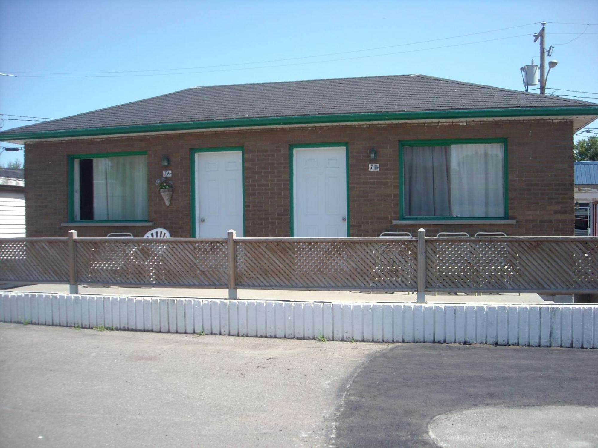 Motel Montreal *