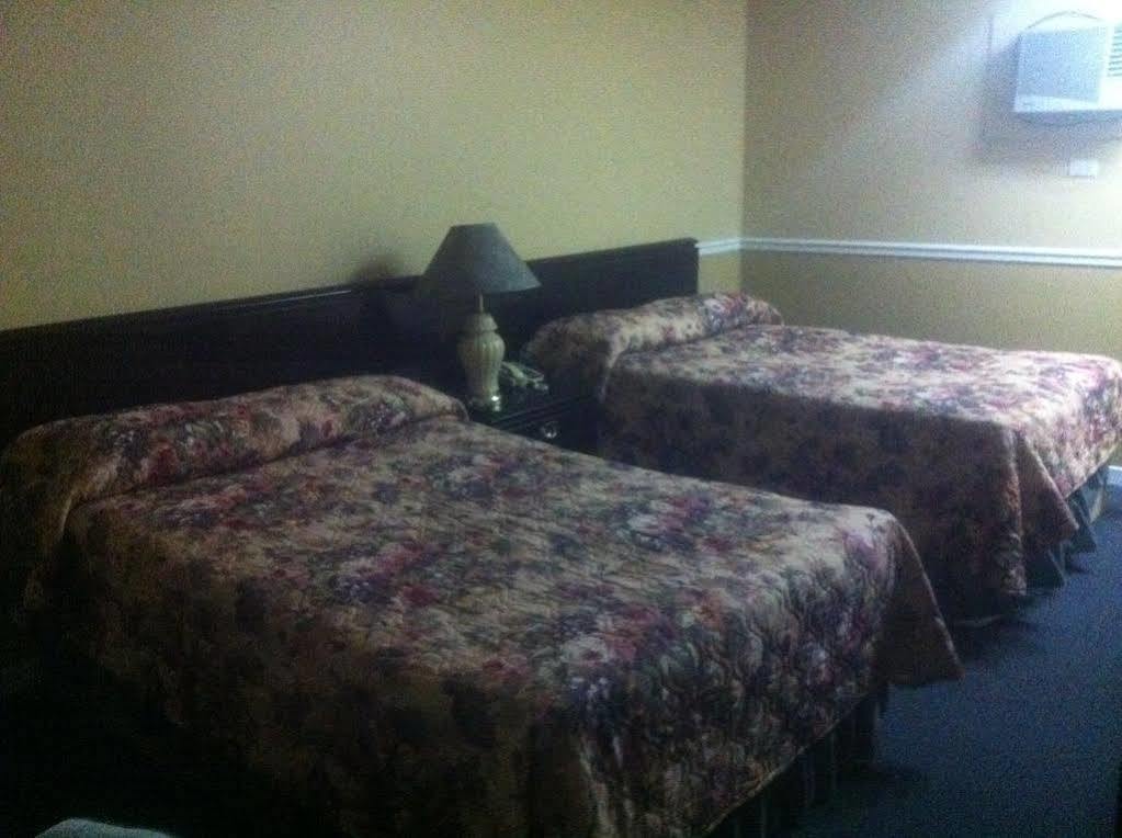 Montreal Motel Notre-Dame-de-l'Ile-Perrot